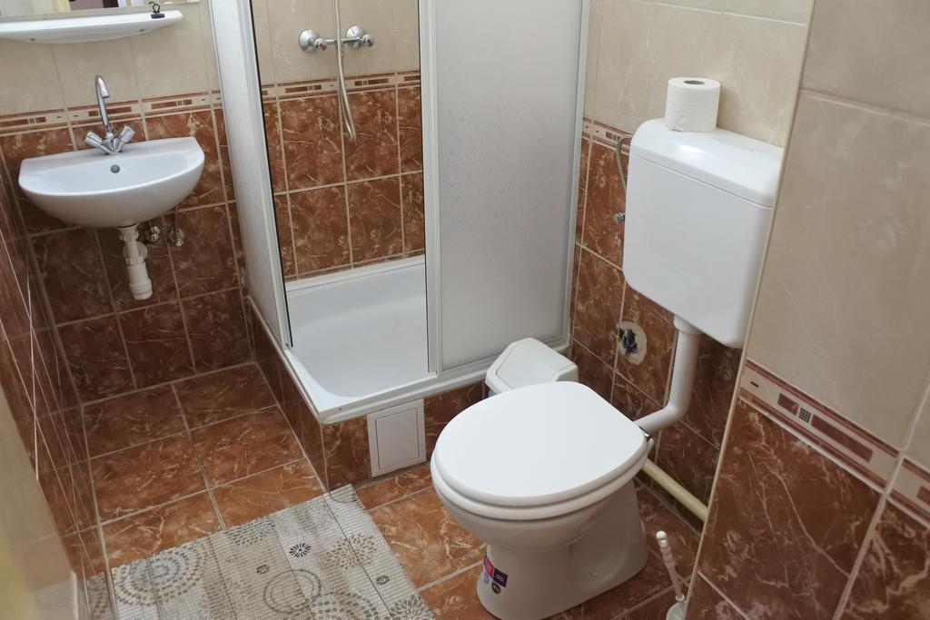 Kisasszony Apartman Eger Luaran gambar