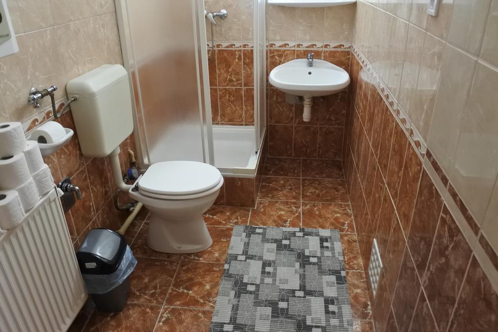 Kisasszony Apartman Eger Luaran gambar